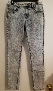 Delia's Gray Wash Pants